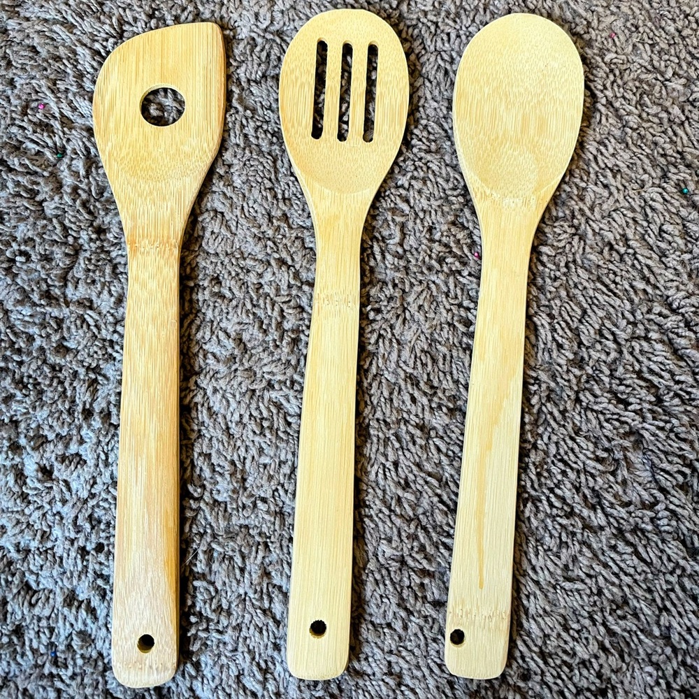 Set of 3 wooden Spoons & Spatula